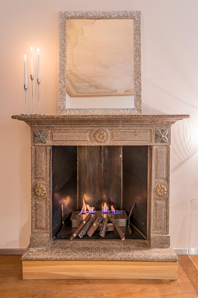 Rovelli 41 in Como With 2 Bedrooms and 3 Bathrooms