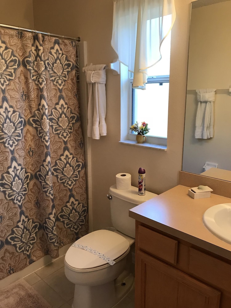 4BR 3BA Home in Emerald Island Resort by CV-8540