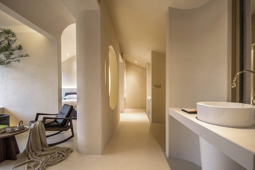 Jiangnanfu Bed and Breakfast