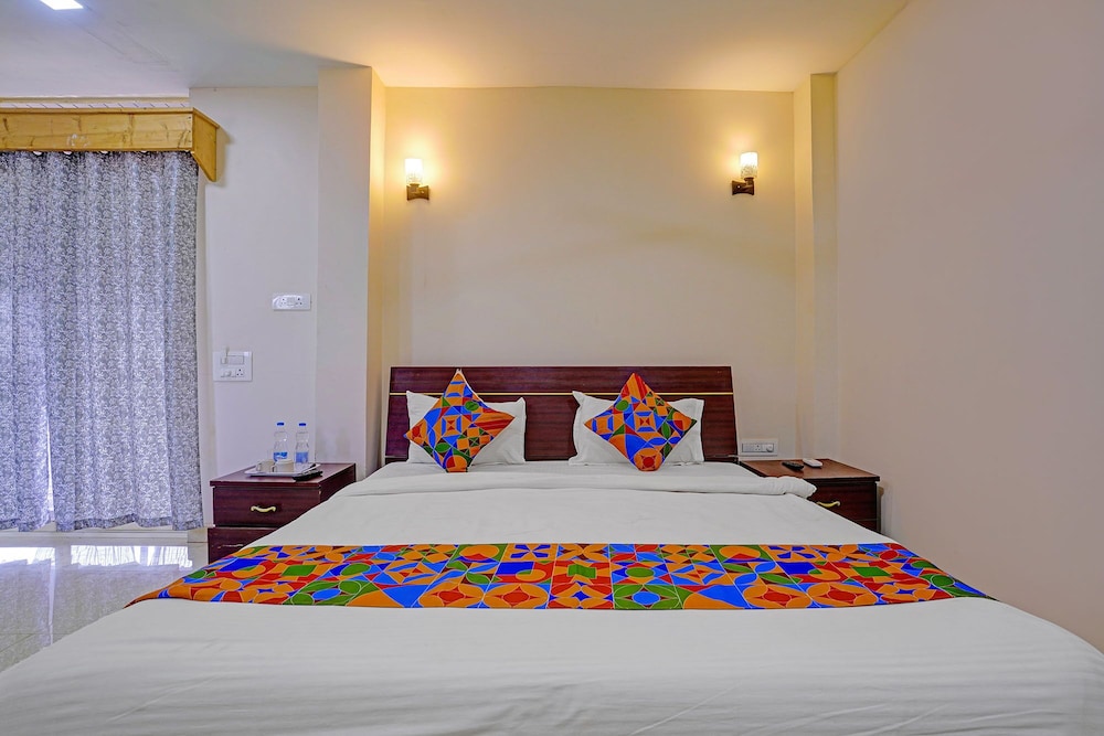 Fabhotel Padma