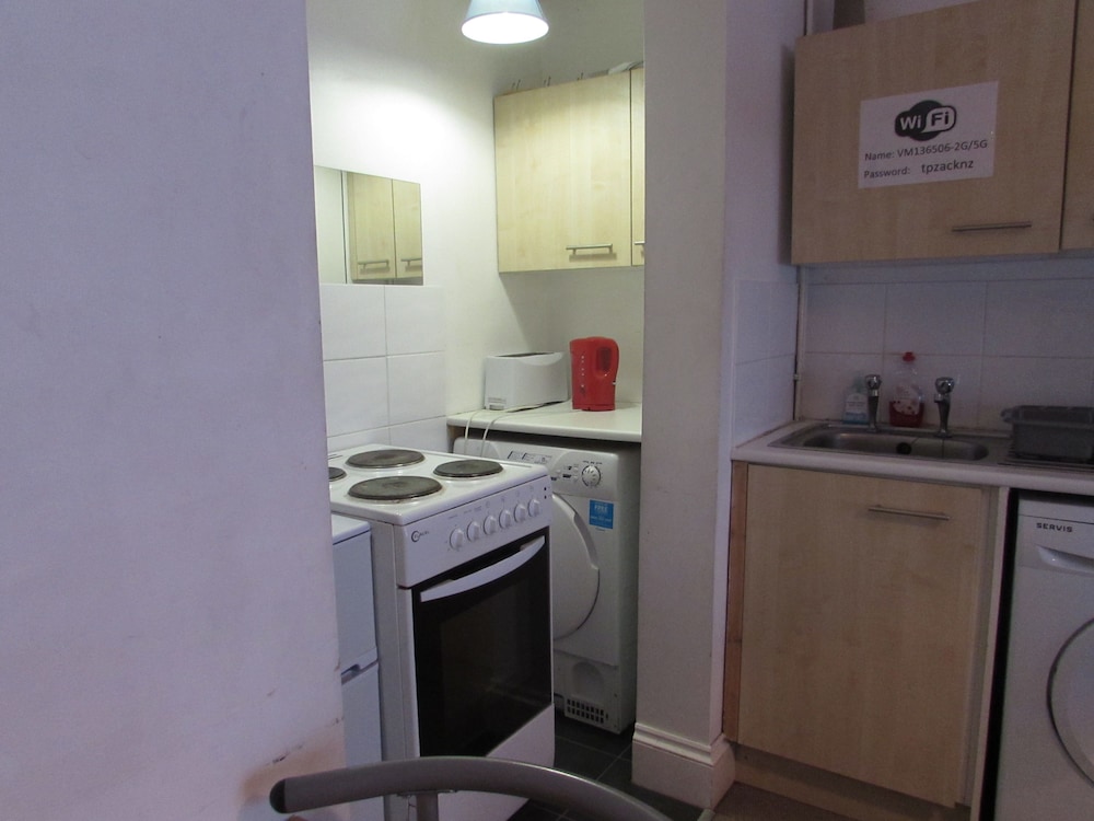 No 8 Apartments