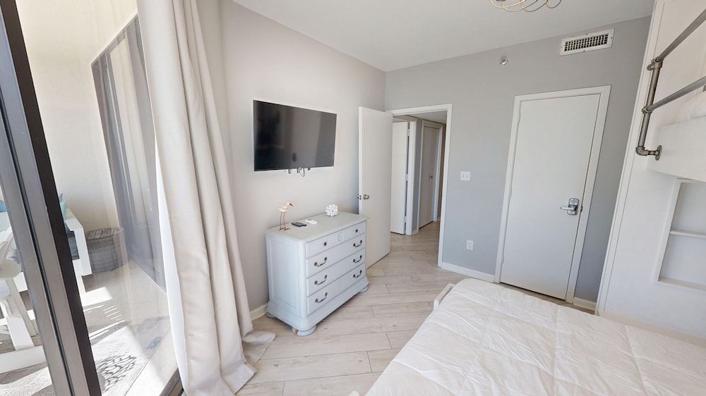 East Pass Towers 602 3 Bedroom Condo