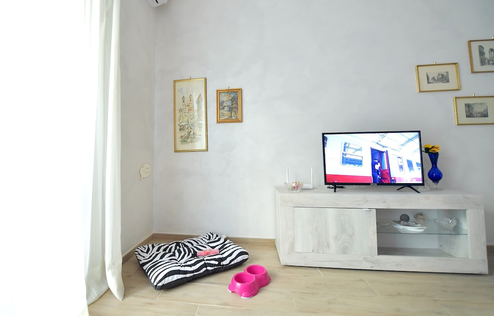 IzzHome La Signorina