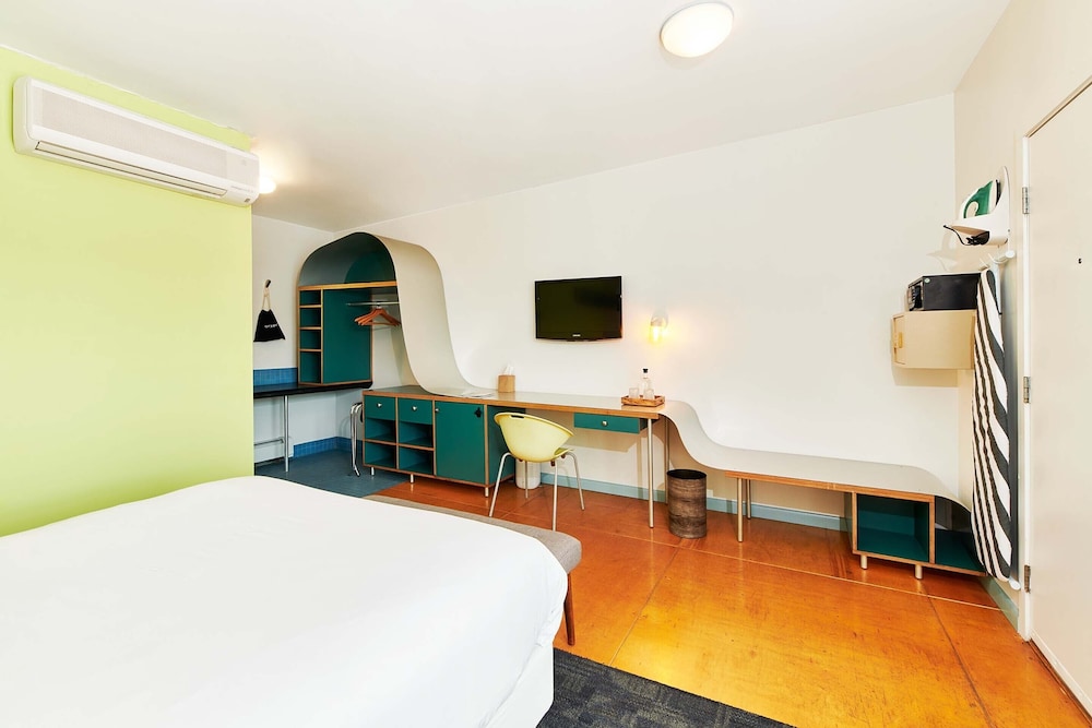 Greenporter Hotel view 5