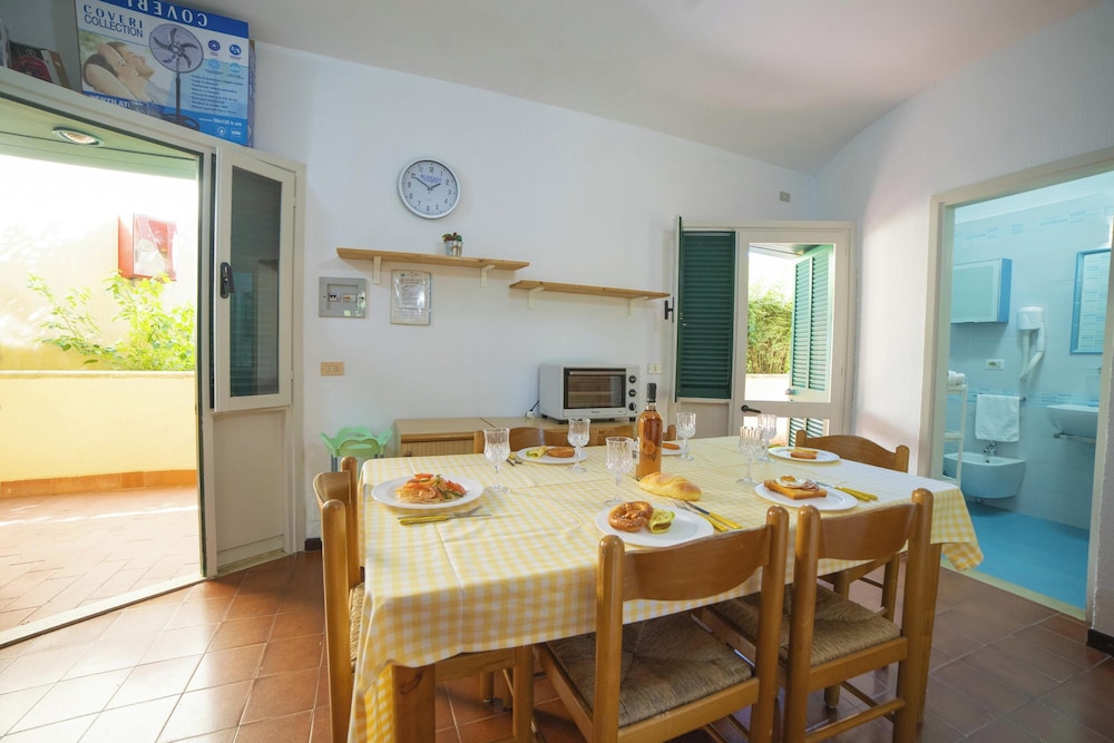 Alba Apartment With Pool and Sea