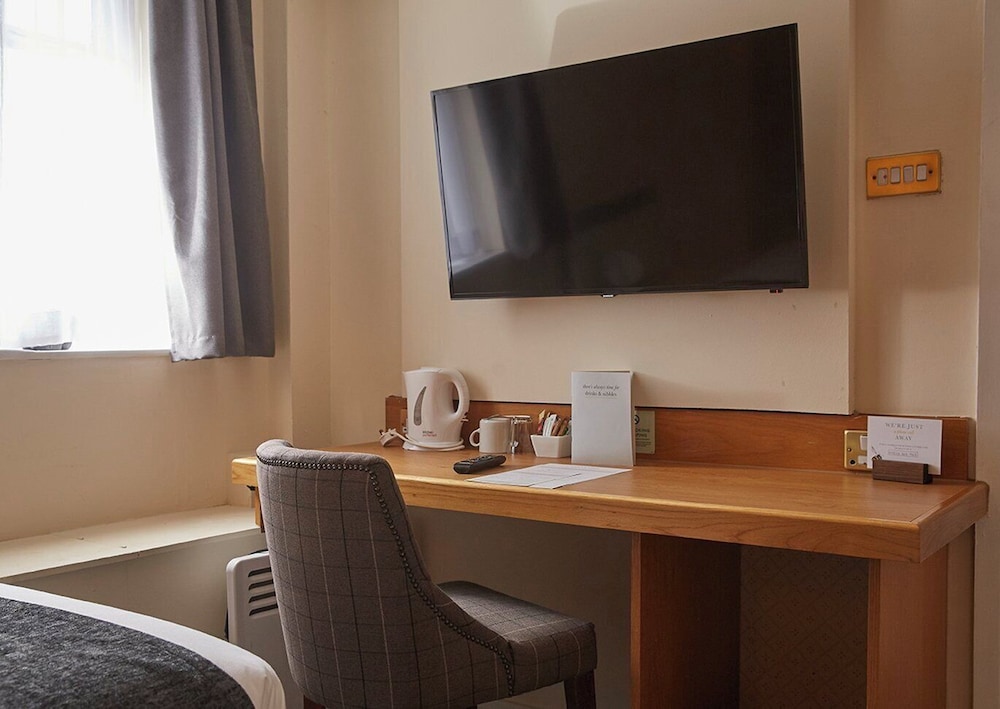 De Trafford Hotel by Chef and Brewer Collection