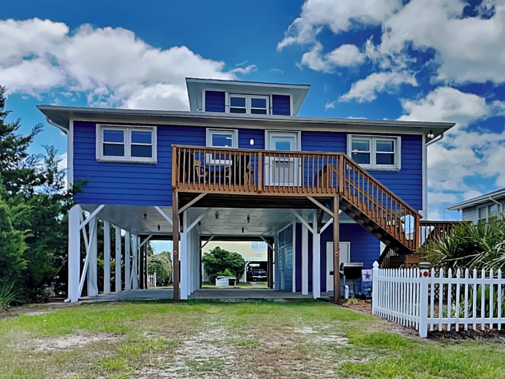 Happy Days by Topsail Realty