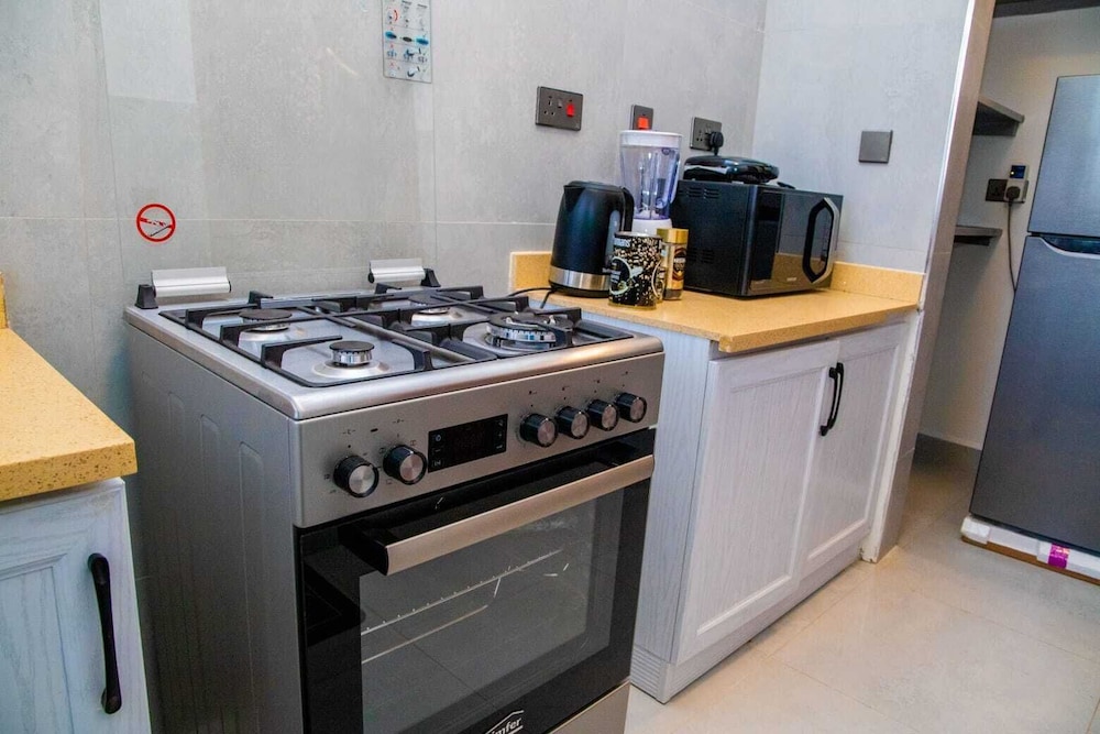 AZANIAHOMES