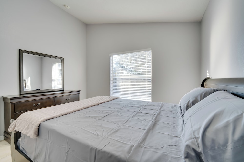 11 Mi to Disney: Pet-friendly Aviana Resort Home!
