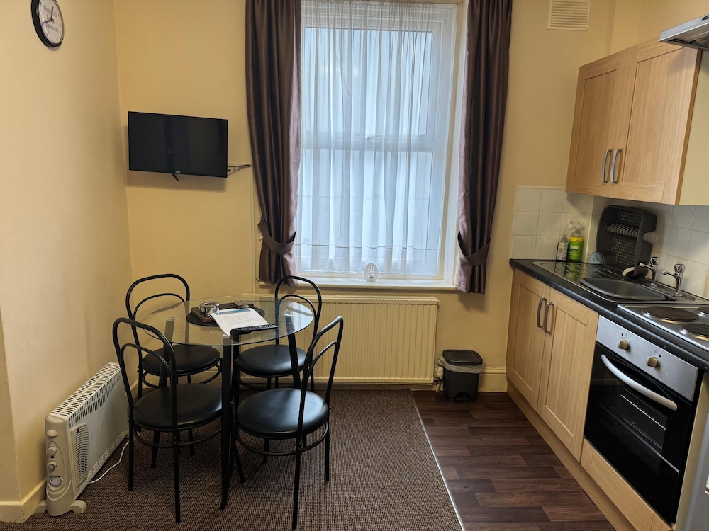 Woodfield Lodge Apartments