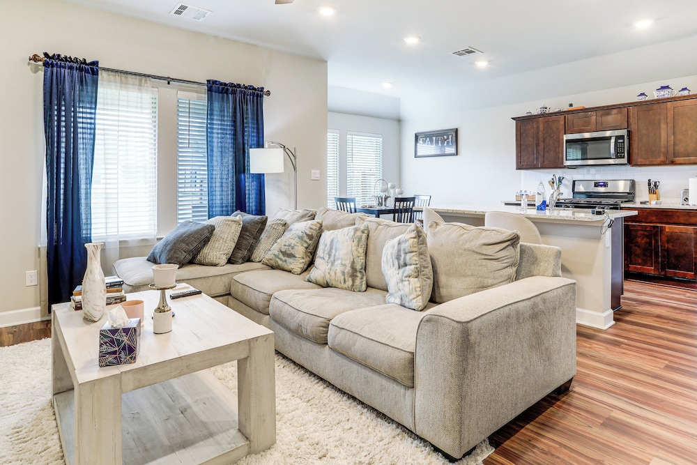 Explore Baton Rouge & Lsu: Family Home w/ Yard