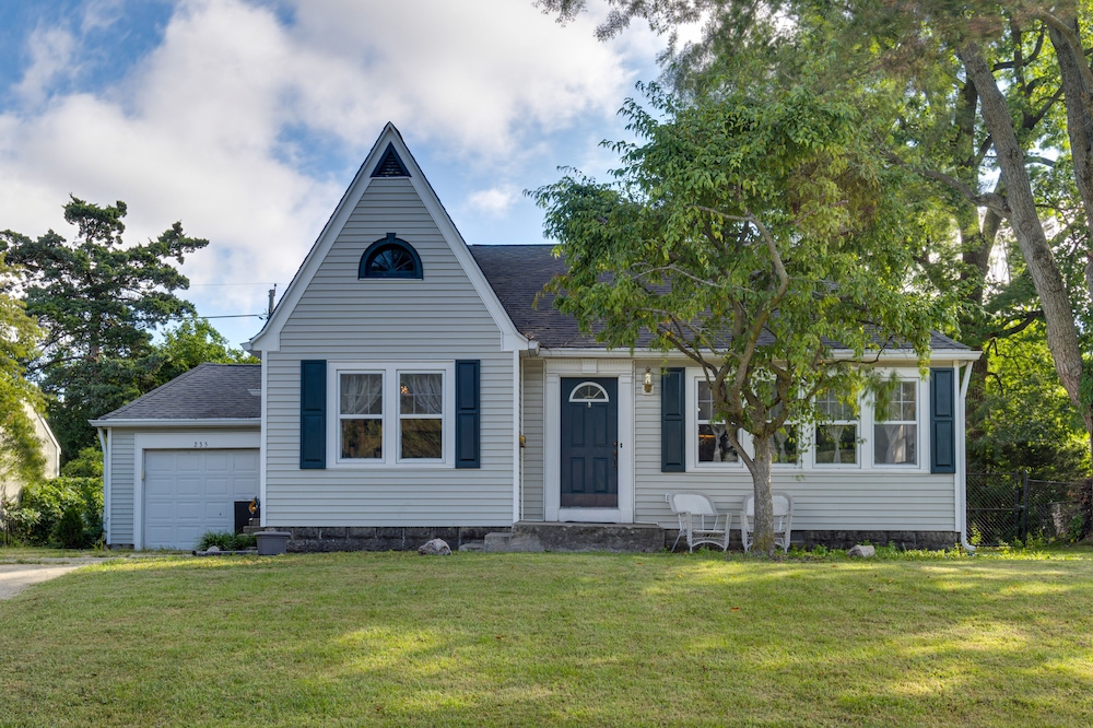 Family-friendly Fortville Rental Home w/ Fire Pit! view 4