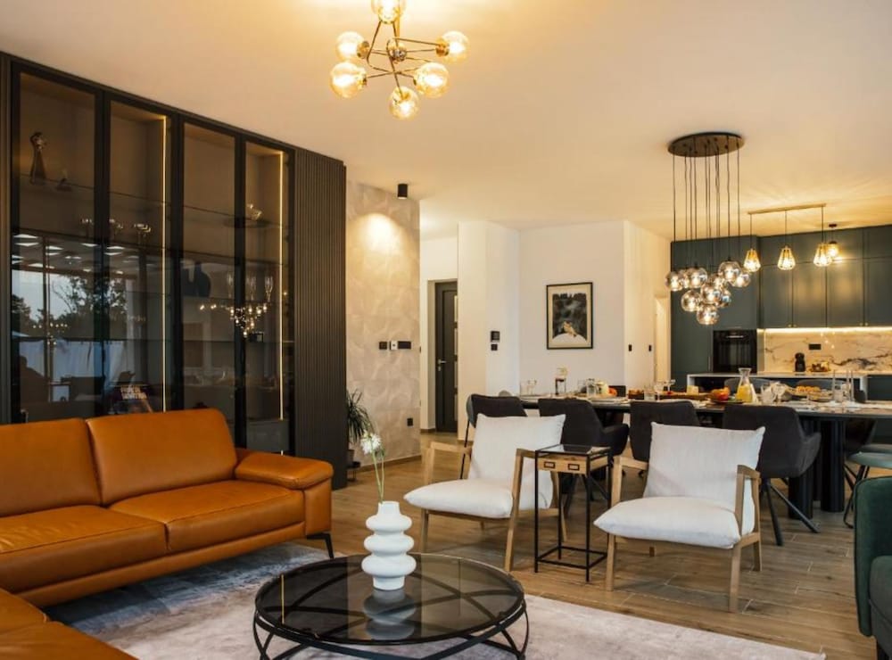 Luxury Villa Lara with Heated Pool, Hot-Tub and Sauna