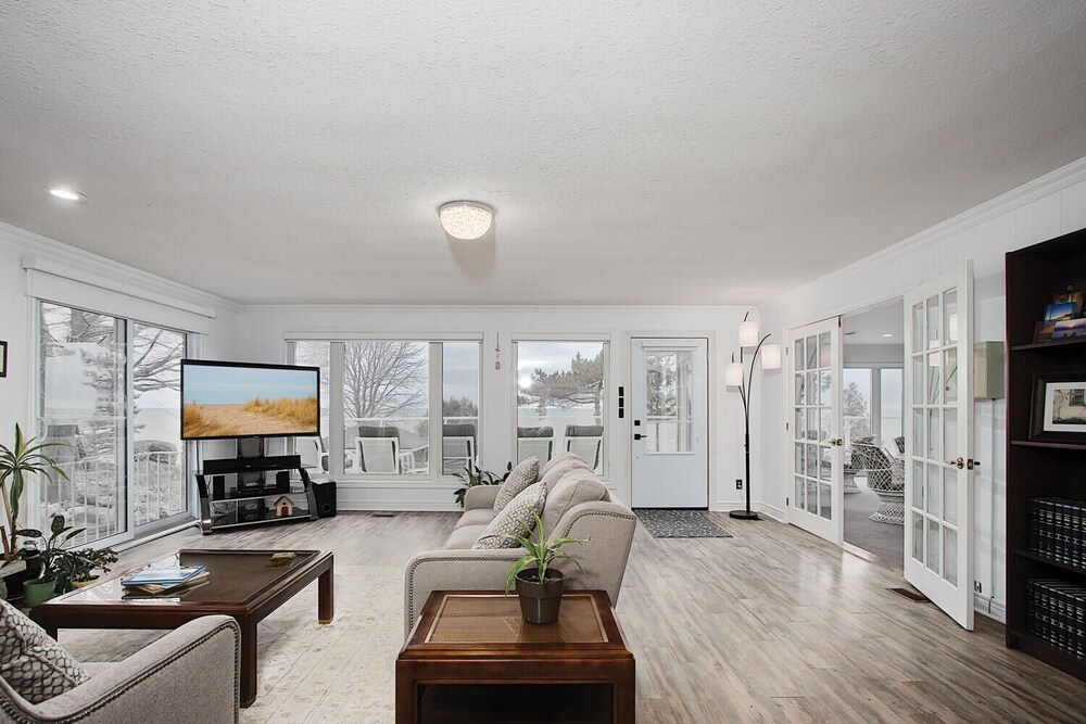 The Brentwood Waterfront Retreat