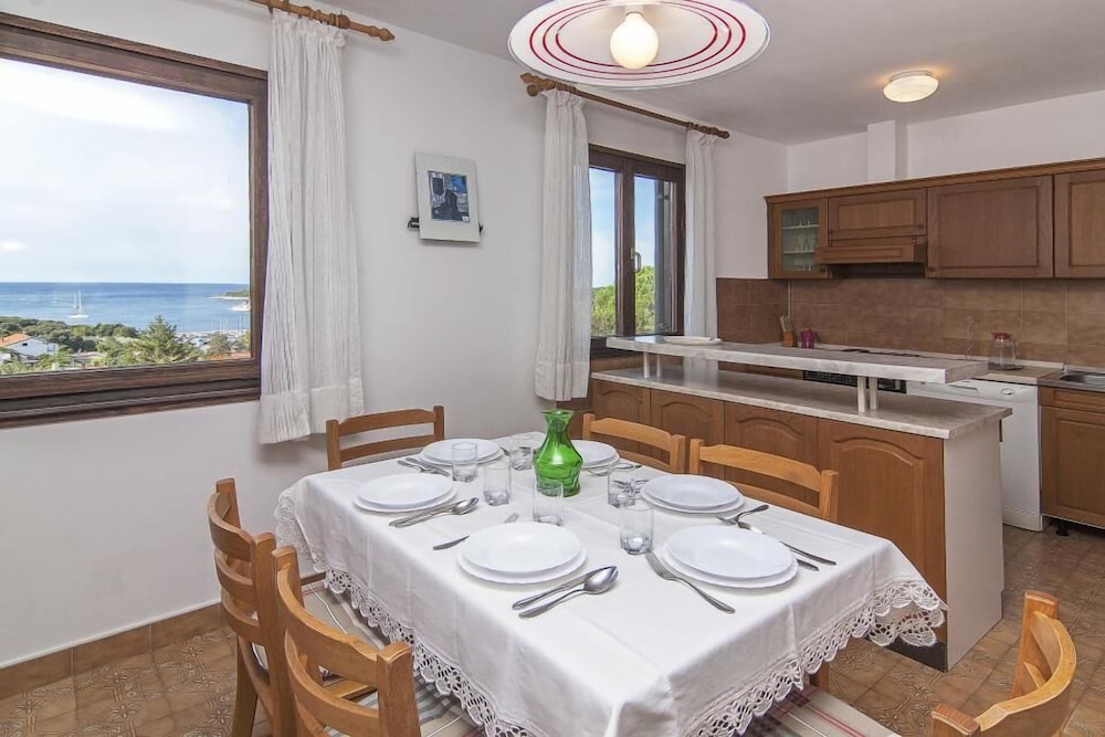 Apartments Eddi 66