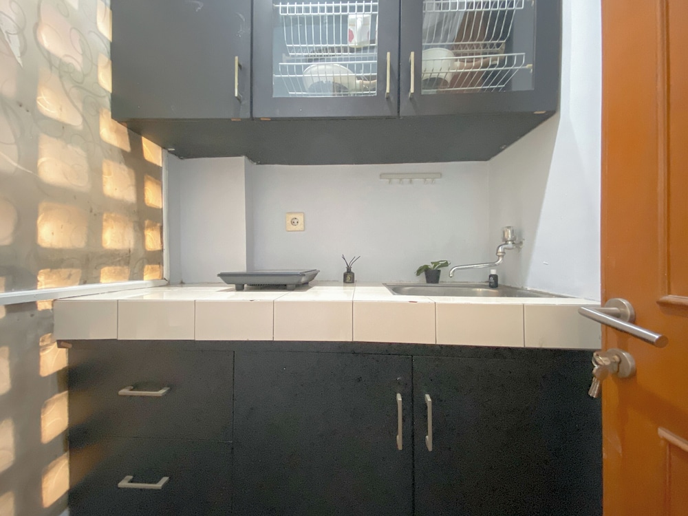 Good Deal Studio Apartment At Margonda Residence 1