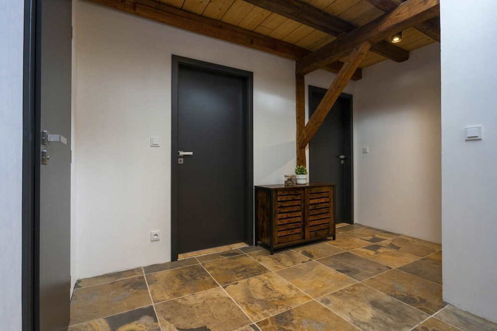 Villa in Rudnik With Private hot tub