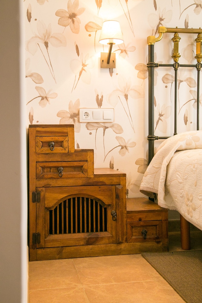 Hotel Restaurante Quintanares - Property Image 98