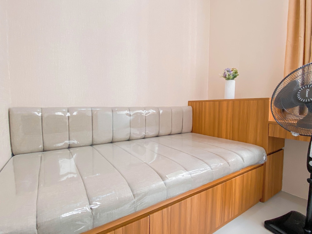 Simple 2Br With Extra Room Transpark Juanda Bekasi Timur Apartment