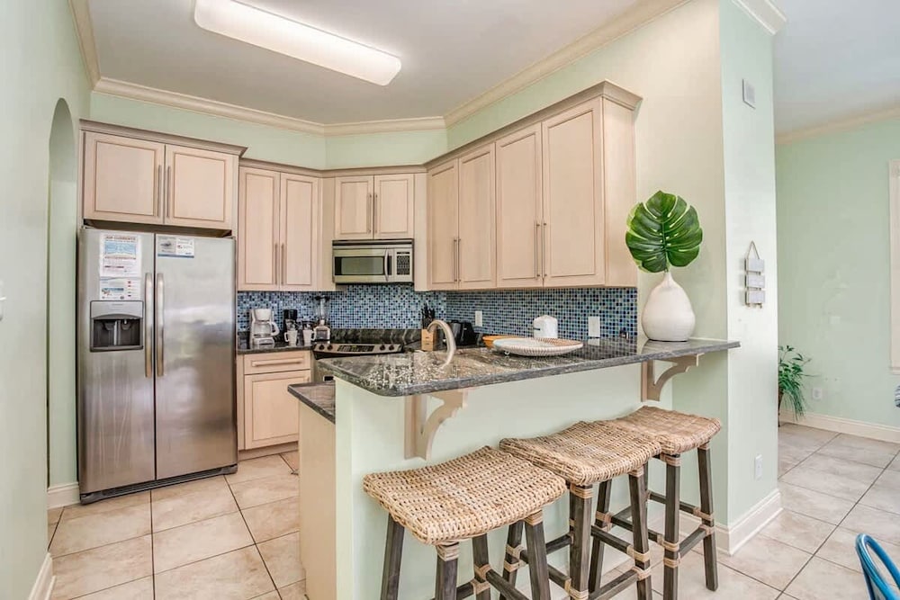 Beach Walk Retreat Heated Pool Golf Views Main Guest House Sleeps 15