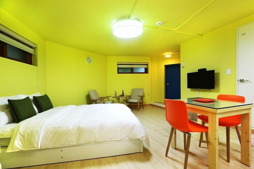 hotel room