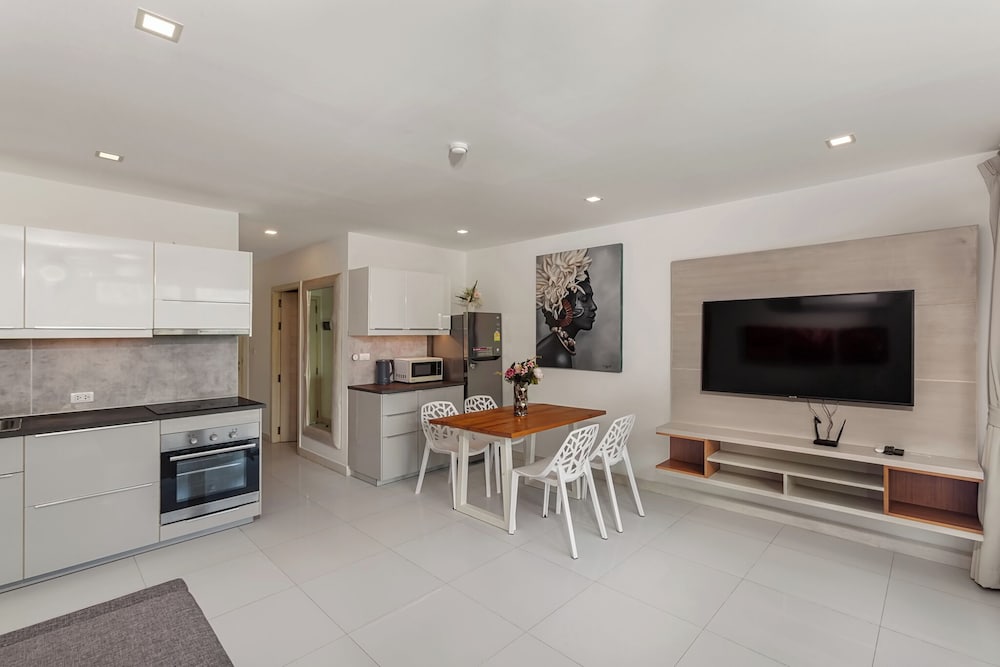 Karon Butterfly Condominium Phuket