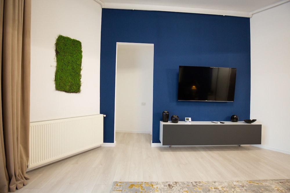 Metropole Apartments Old Center view 4
