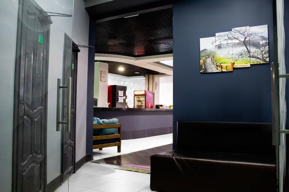 Zipper House - Hostel view 2