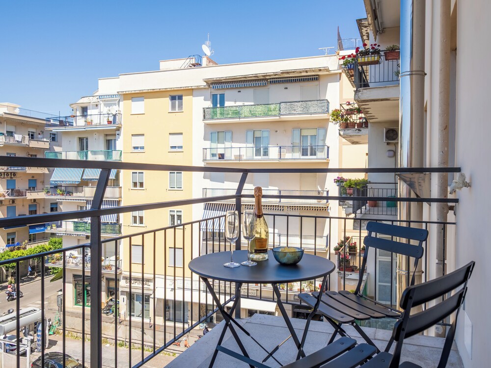 Pusisò Sorrento - De Vivo Realty
