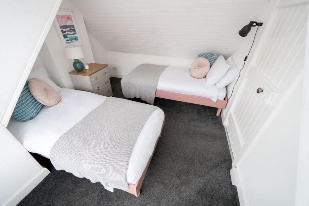 Coorie By The Coast Beachfront Cottage Arbroath view 5