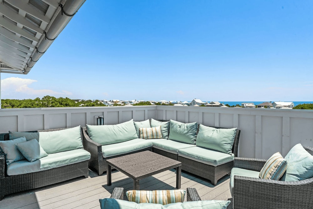 Our 30A Sandcastle by Avantstay Luxury Pool Rooftop Gulf Views