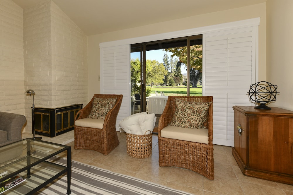 Maui Vacations - 15 Fairways 2 Bedroom Condo by RedAwning - Property Image 11