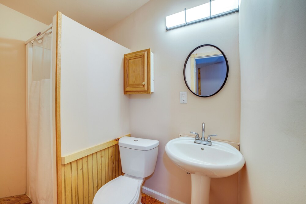 Sunrise & Sunset Views: Rural Elkhart Studio!