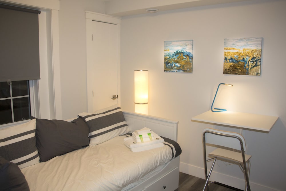 WOW Luxury Suites - Halifax Downtown - Image 3