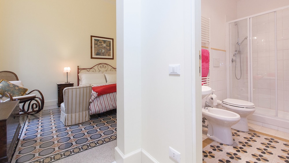 Rental In Rome Portico Ottavia Garden