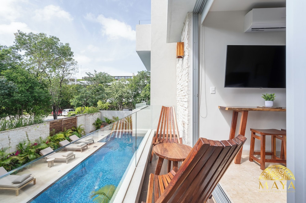 NHOA 205B 1BR Condo Pool View Aldea Zama