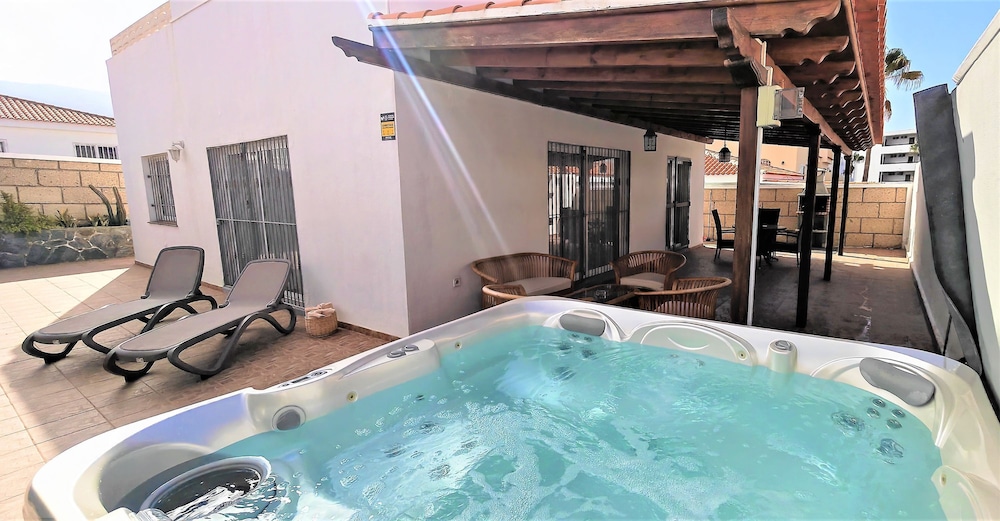 Villa Iris in Callao Salvaje