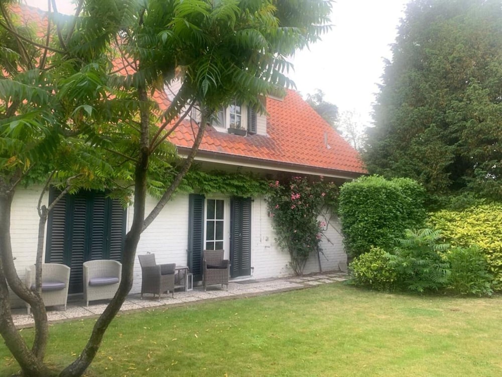 Charming Home w/ Garden