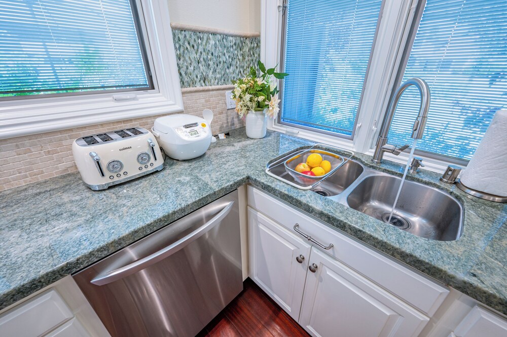 Luxury living with Spa &Pool near Disney