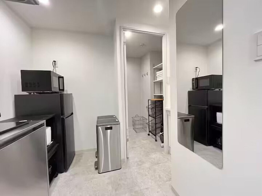 Kuromon Central Self Inn302