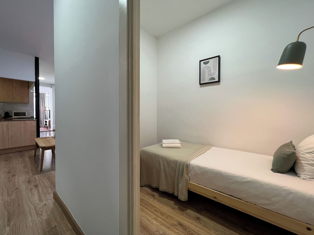 Stay U-nique Apartments Urgell