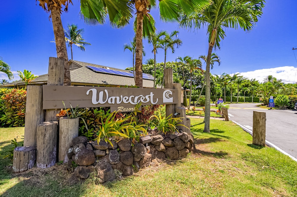 Molokai Vacations - Wavecrest - Property Image 1