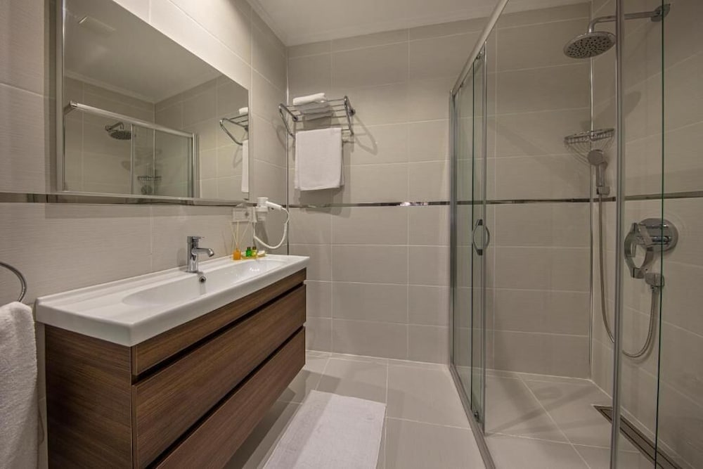 Mr Beyaz Butik Otel - Image 47