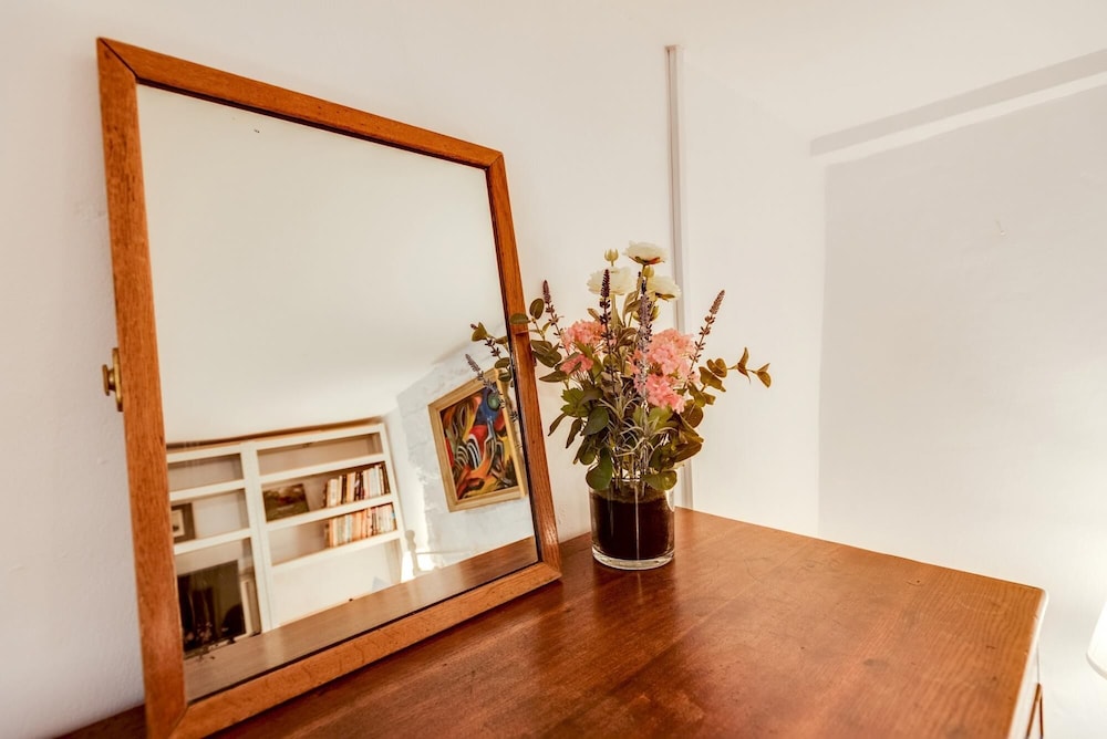 Oxford Vacations - The Summertown Studio 1 Bedroom Kitchenette - Property Image 15