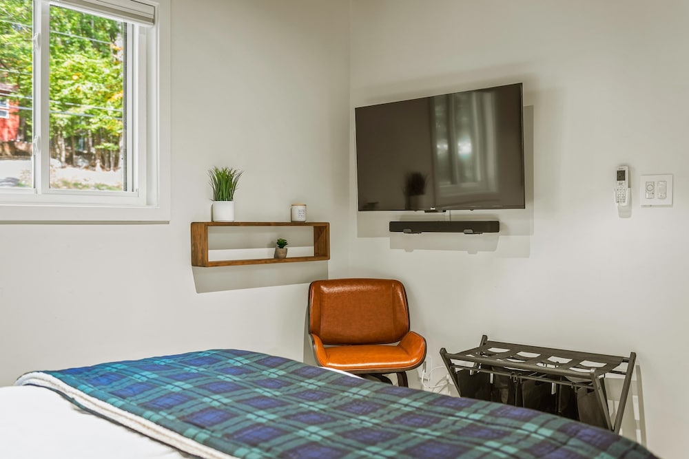 Somerset Lodge by Avantstay Hot Tub Lake Access Community Amenities