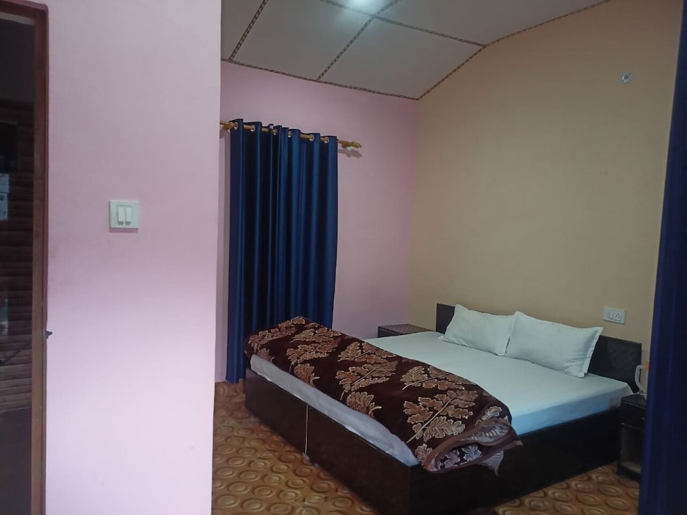 Nanda Devi Home Stay