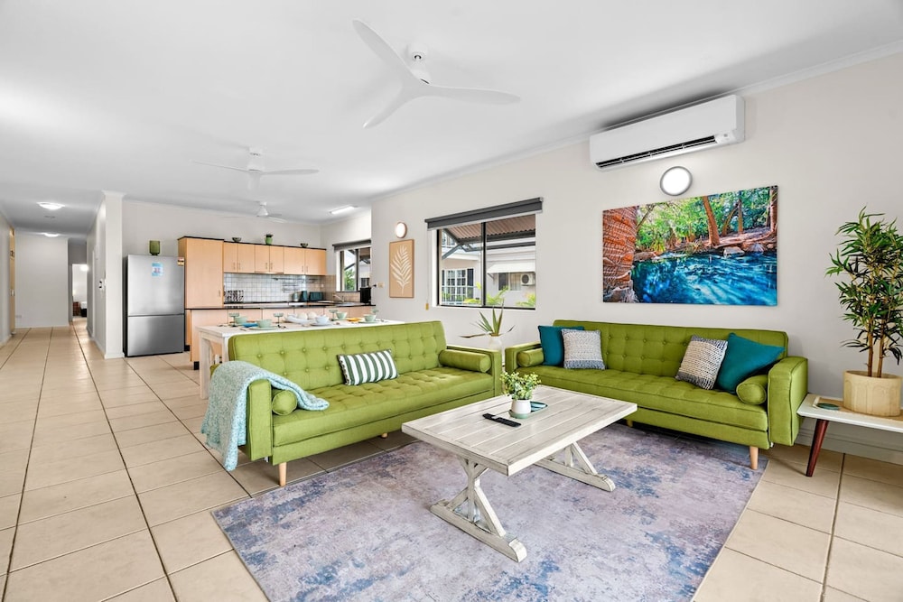 Zen Emerald Shore sea View - Balcony - Parking