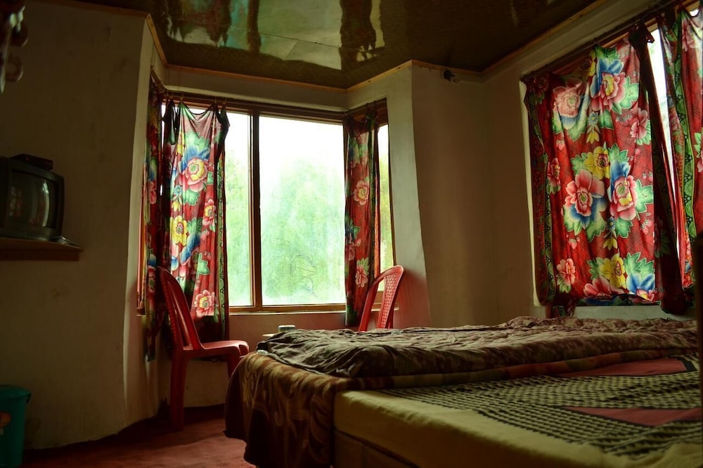Rising Moon Guest House view 3