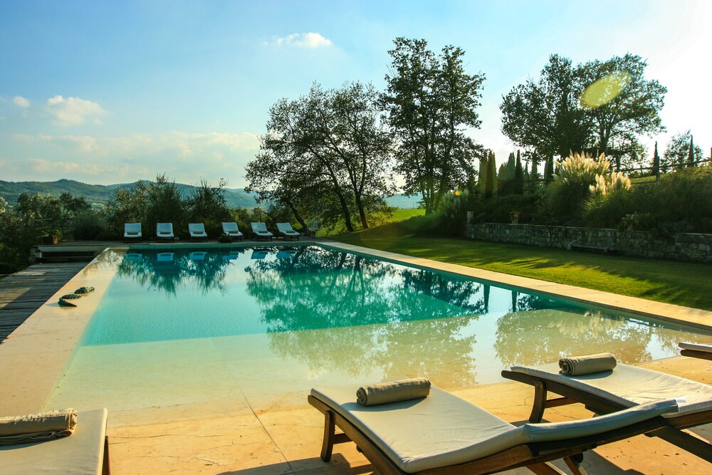 Chianti Yoga - The Tuscan Collection