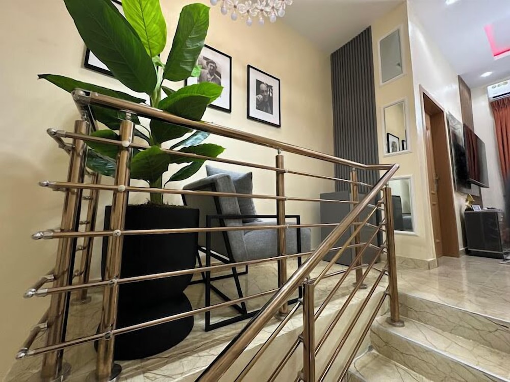 Wedgewood One Shortlet Apartment